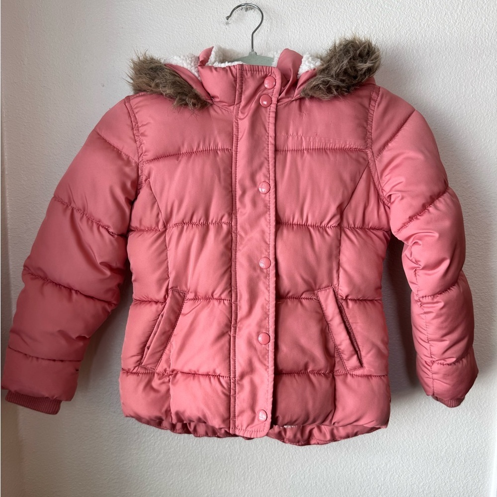 Girls Old Navy Pink Puffer Winter Jacket with Faux Fur Hood